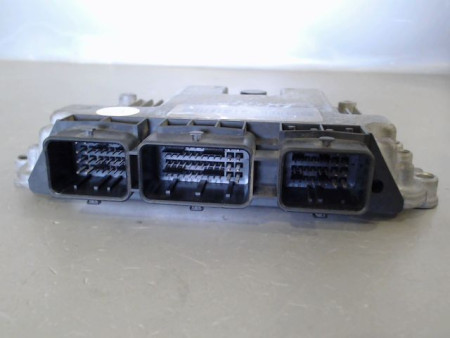 CALCULATEUR MOTEUR RENAULT MEGANE