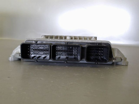 CALCULATEUR MOTEUR PEUGEOT 307