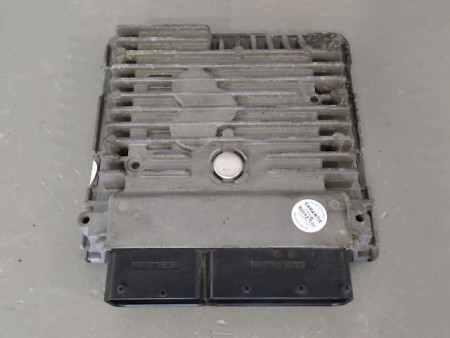 CALCULATEUR MOTEUR VOLKSWAGEN POLO