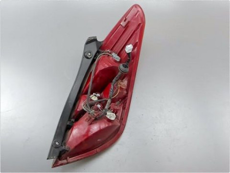 FEU ARRIERE GAUCHE  HYUNDAI I 20 09-12