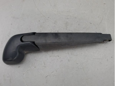 BRAS ESSUIE-GLACE ARRIERE TOYOTA U.CRUISER