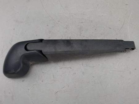 BRAS ESSUIE-GLACE ARRIERE TOYOTA U.CRUISER
