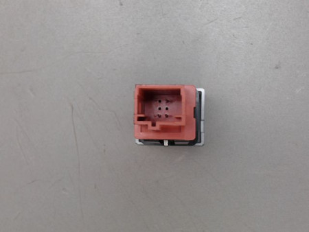 BOUTON DE WARNING CITROEN C4