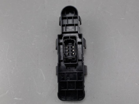 COMMANDE LEVE-GLACE PORTE AVD PEUGEOT 207