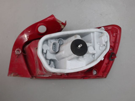 FEU ARRIERE GAUCHE  SEAT IBIZA