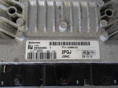 CALCULATEUR MOTEUR FORD T.CONNECT