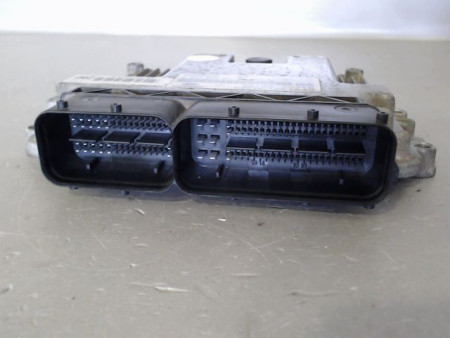 CALCULATEUR MOTEUR HYUNDAI I30