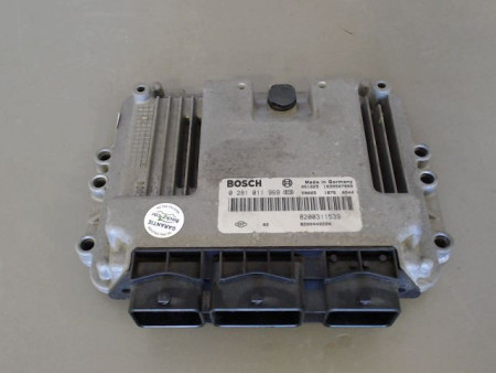 CALCULATEUR MOTEUR RENAULT LAGUNA