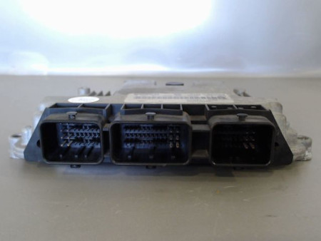 CALCULATEUR MOTEUR RENAULT LAGUNA