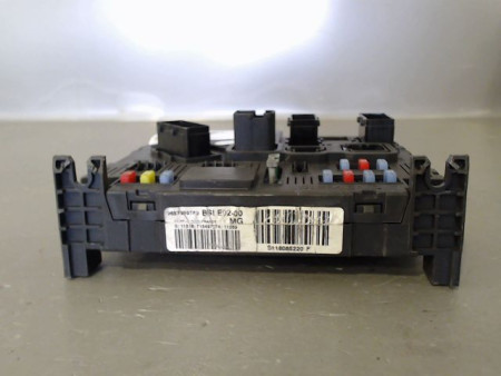 BOITIER GESTION HABITACLE PEUGEOT 206
