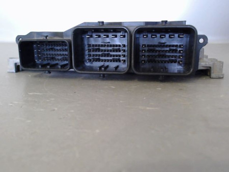 CALCULATEUR MOTEUR PEUGEOT 206