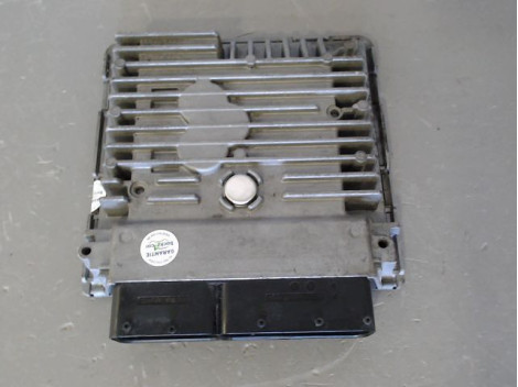 CALCULATEUR MOTEUR VOLKSWAGEN POLO