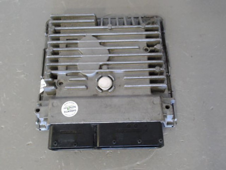 CALCULATEUR MOTEUR VOLKSWAGEN POLO
