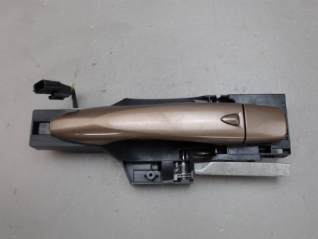 POIGNEE EXTERIEURE PORTE AVANT DROIT RENAULT KADJAR