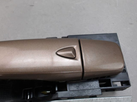 POIGNEE EXTERIEURE PORTE AVANT DROIT RENAULT KADJAR