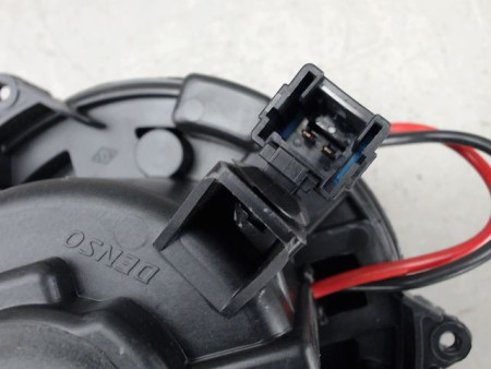 MOTEUR VENTILATEUR CHAUFFAGE RENAULT ZOE