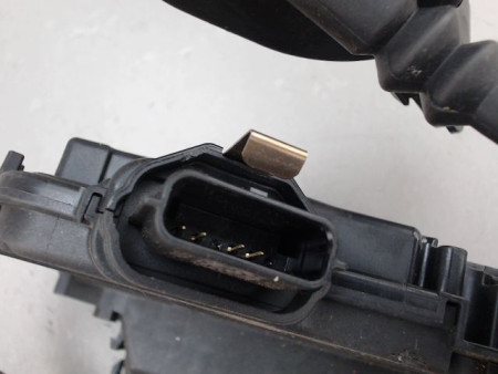 SYSTEME CONDAMNATION AVANT DROIT RENAULT ZOE