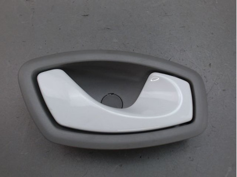 POIGNEE INTERIEURE PORTE AVANT DROIT RENAULT ZOE