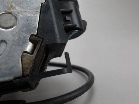 SYSTEME CONDAMNATION ARRIERE DROIT RENAULT MODUS