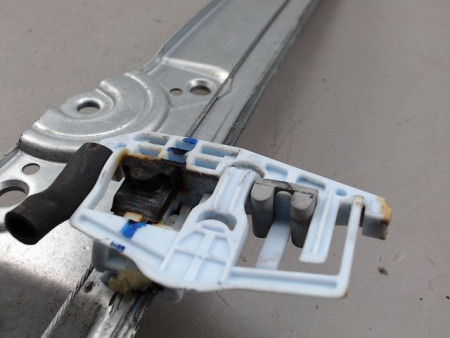 MECANISME LEVE-GLACE AVANT DROIT OPEL CORSA