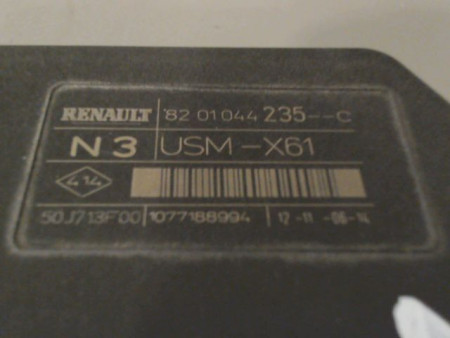 BOITE A FUSIBLES RENAULT KANGOO
