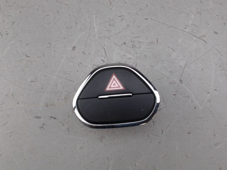 BOUTON DE WARNING OPEL CORSA