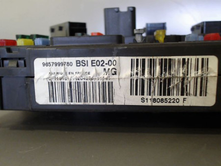 BOITIER GESTION HABITACLE PEUGEOT 206