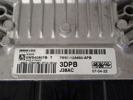 CALCULATEUR MOTEUR FORD FOCUS