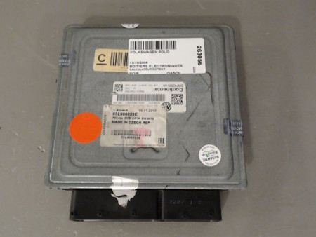 CALCULATEUR MOTEUR VOLKSWAGEN POLO