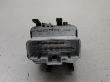 COMMANDE LEVE-GLACE PORTE AVG RENAULT CLIO