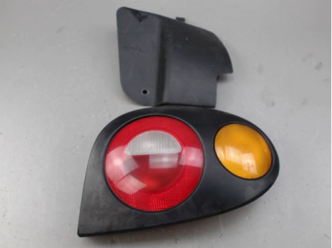 FEU ARRIERE DROIT RENAULT MEGANE