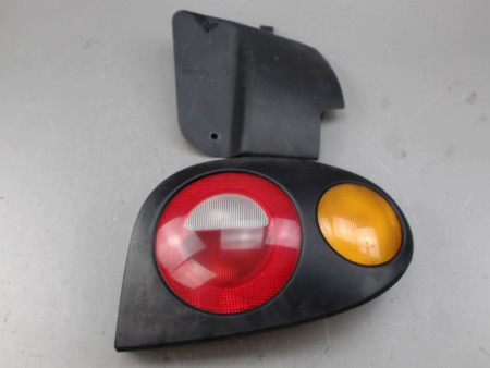 FEU ARRIERE DROIT RENAULT MEGANE