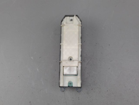 COMMANDE LEVE-GLACE PORTE AVG TOYOTA AURIS