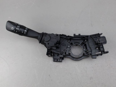COMMANDE CLIGNOTANT TOYOTA AURIS