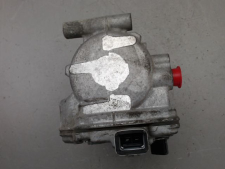 COMPRESSEUR AIR CONDITIONNE TOYOTA AURIS