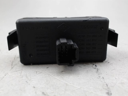 BOUTON DE WARNING RENAULT TWINGO