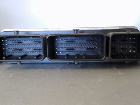 CALCULATEUR MOTEUR RENAULT MEGANE