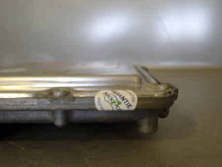 CALCULATEUR MOTEUR OPEL CORSA