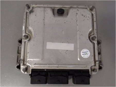 CALCULATEUR MOTEUR PEUGEOT 206