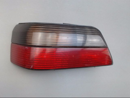 FEU ARRIERE GAUCHE  PEUGEOT 605
