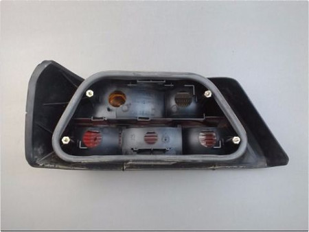 FEU ARRIERE DROIT PEUGEOT 605
