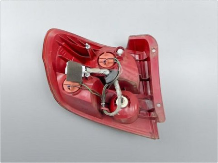 FEU ARRIERE DROIT HYUNDAI GETZ 02-05