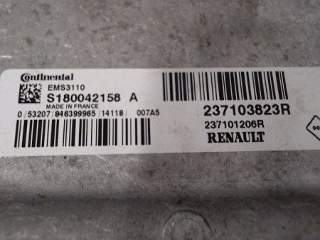 CALCULATEUR MOTEUR RENAULT CLIO