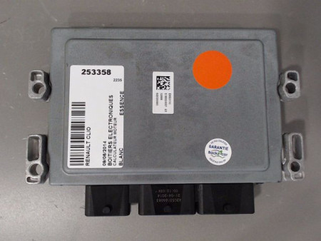 CALCULATEUR MOTEUR RENAULT CLIO