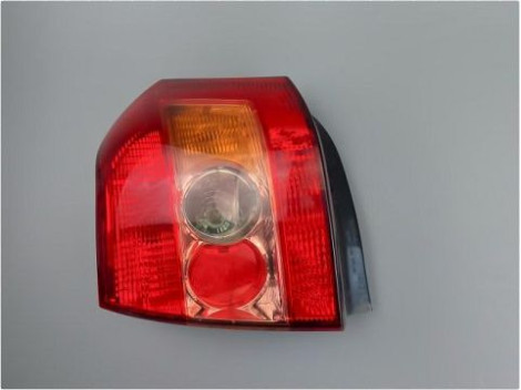 FEU ARRIERE GAUCHE  TOYOTA COROLLA