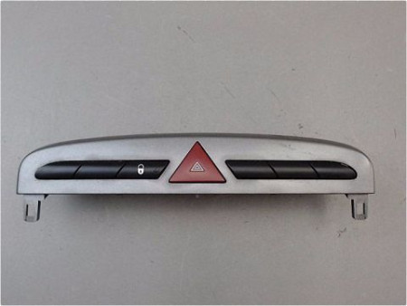 BOUTON DE WARNING PEUGEOT 308