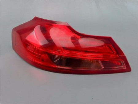 FEU ARRIERE GAUCHE  OPEL INSIGNIA