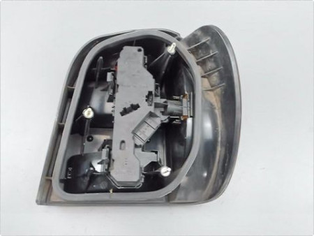FEU ARRIERE GAUCHE  VOLKSWAGEN POLO