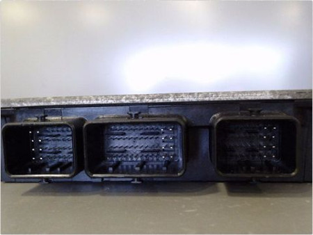 CALCULATEUR MOTEUR RENAULT TWINGO