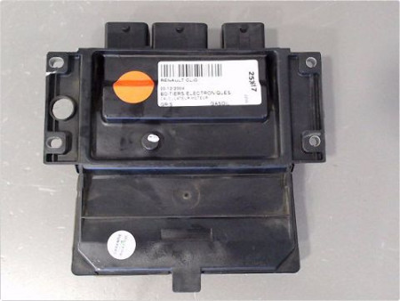 CALCULATEUR MOTEUR RENAULT CLIO